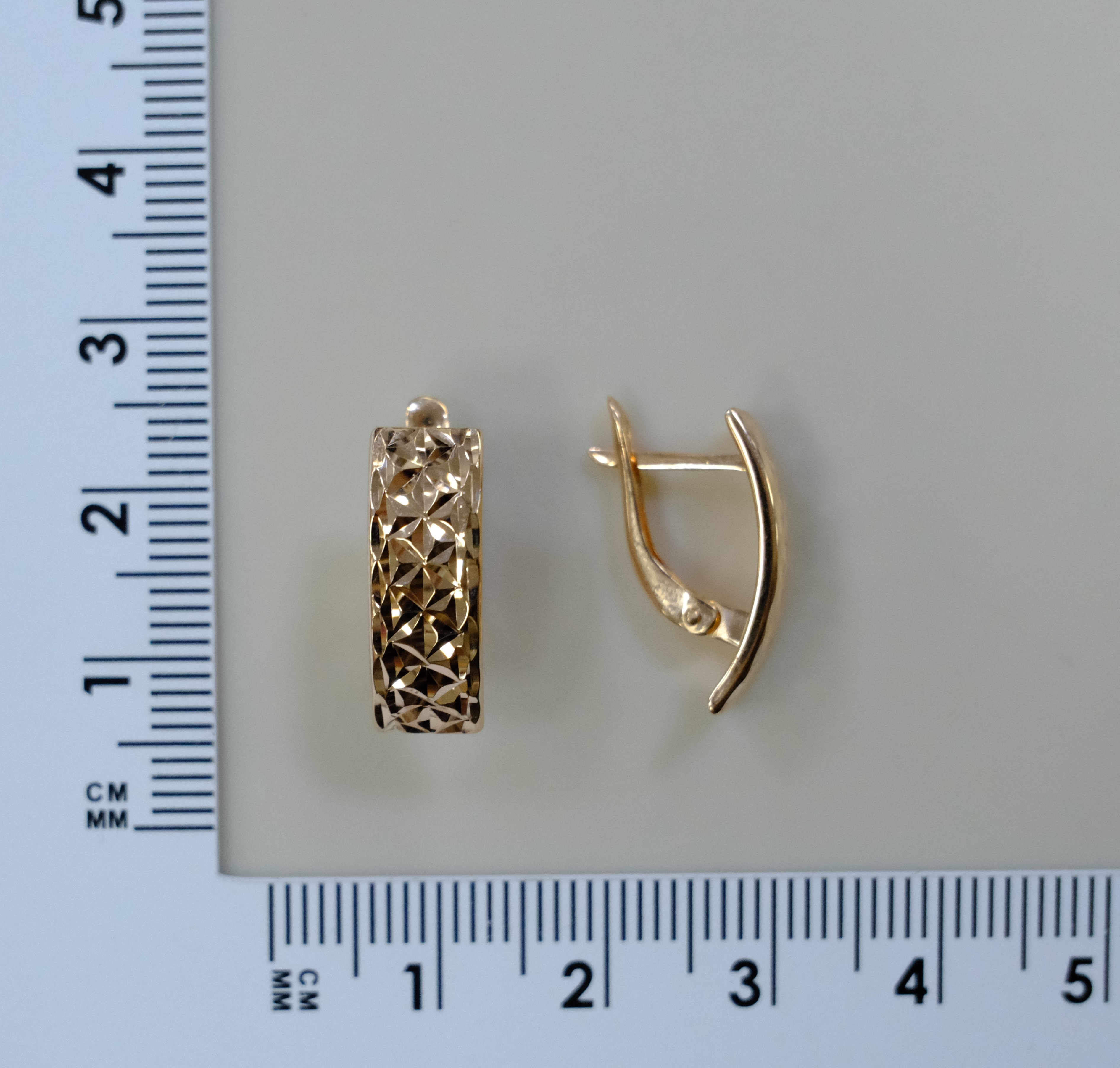 Серьги из золота